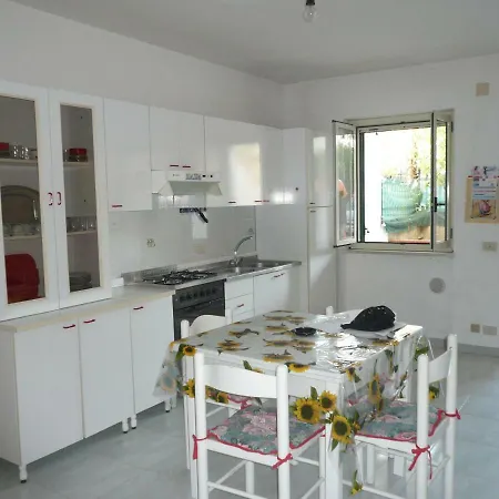 Lido Squillace Apartment *
